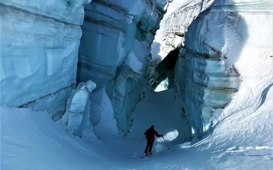 Security chamonix ski guide